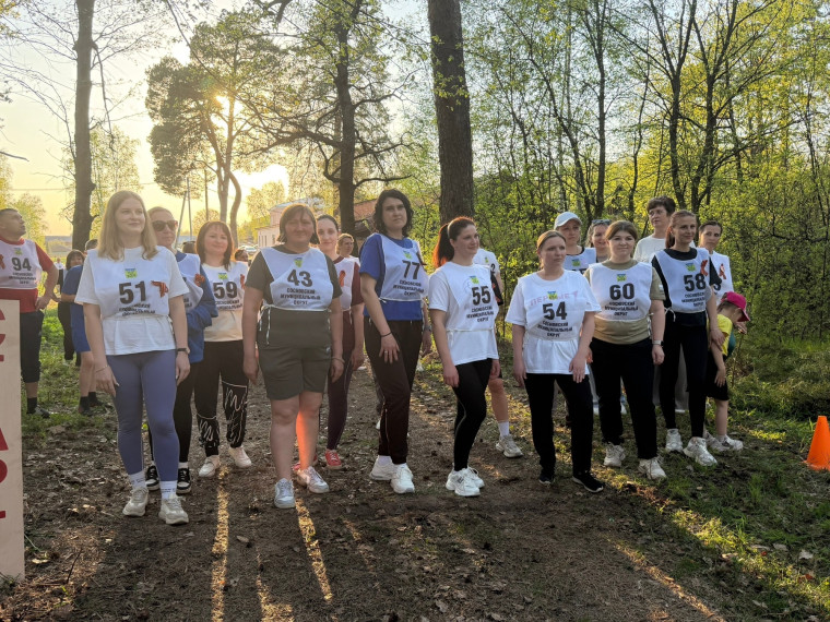 В «Сосновском ночном забеге» представители МБОУ Сосновской СОШ №2 им. И. Ю. Уланова доказали, что они достойные потомки великих победителей!.